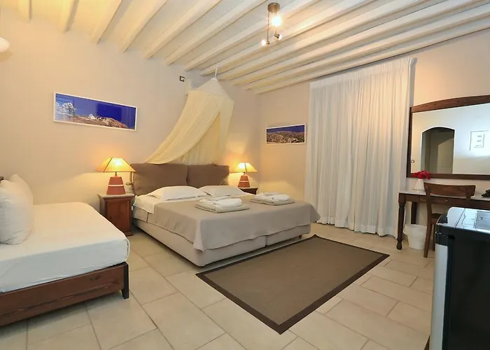 Petali Village Apollonia