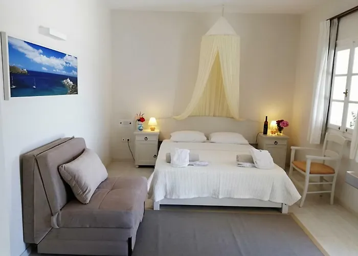 Petali Village Apollonia