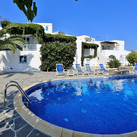 Petali Village 3*