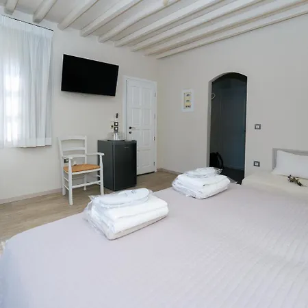 Petali Village Hotel 3*