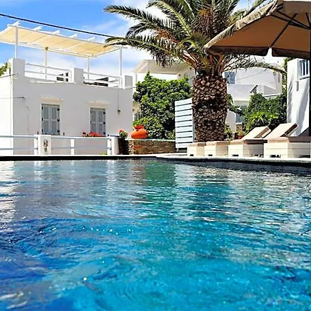 Petali Village 3*