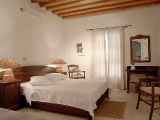 Petali Village 3*