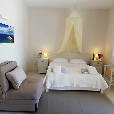 Petali Village Apollonia (Sifnos)